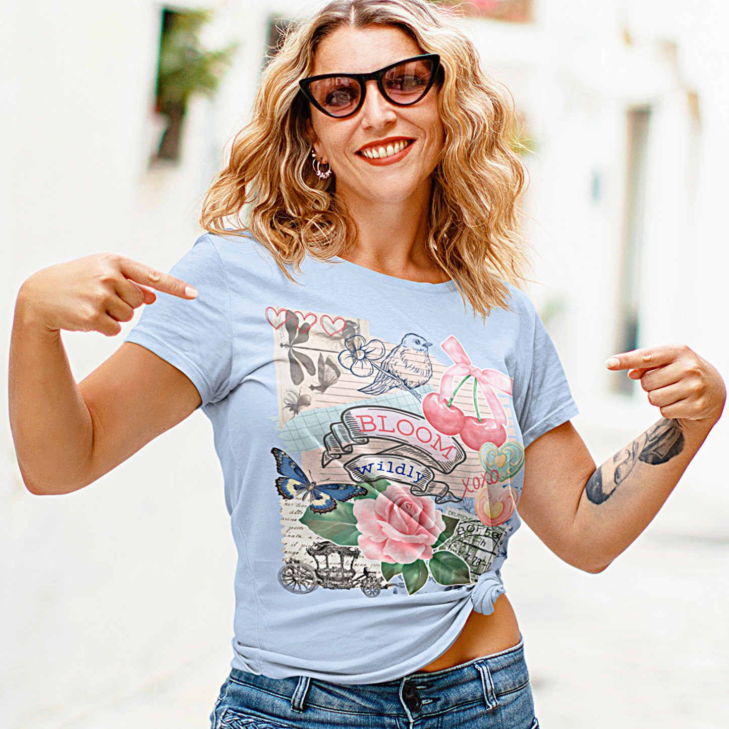 "Bloom Wildly" T-Shirt mit Vintage-Collage – für Selbstliebe & kreative Boho-Vibes S-5XL